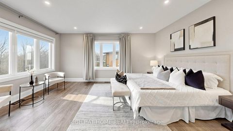 Photo 17 at 14 Dixon Court, Painswick North, Barrie