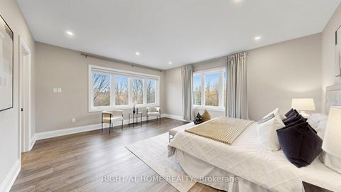 Photo 18 at 14 Dixon Court, Painswick North, Barrie