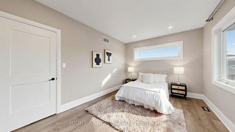 Photo 22 at 14 Dixon Court, Painswick North, Barrie