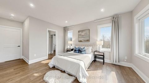 Photo 30 at 14 Dixon Court, Painswick North, Barrie