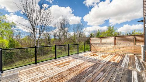 Photo 39 at 14 Dixon Court, Painswick North, Barrie