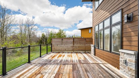 Photo 40 at 14 Dixon Court, Painswick North, Barrie