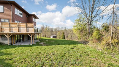 Photo 45 at 14 Dixon Court, Painswick North, Barrie