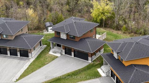 Photo 47 at 14 Dixon Court, Painswick North, Barrie