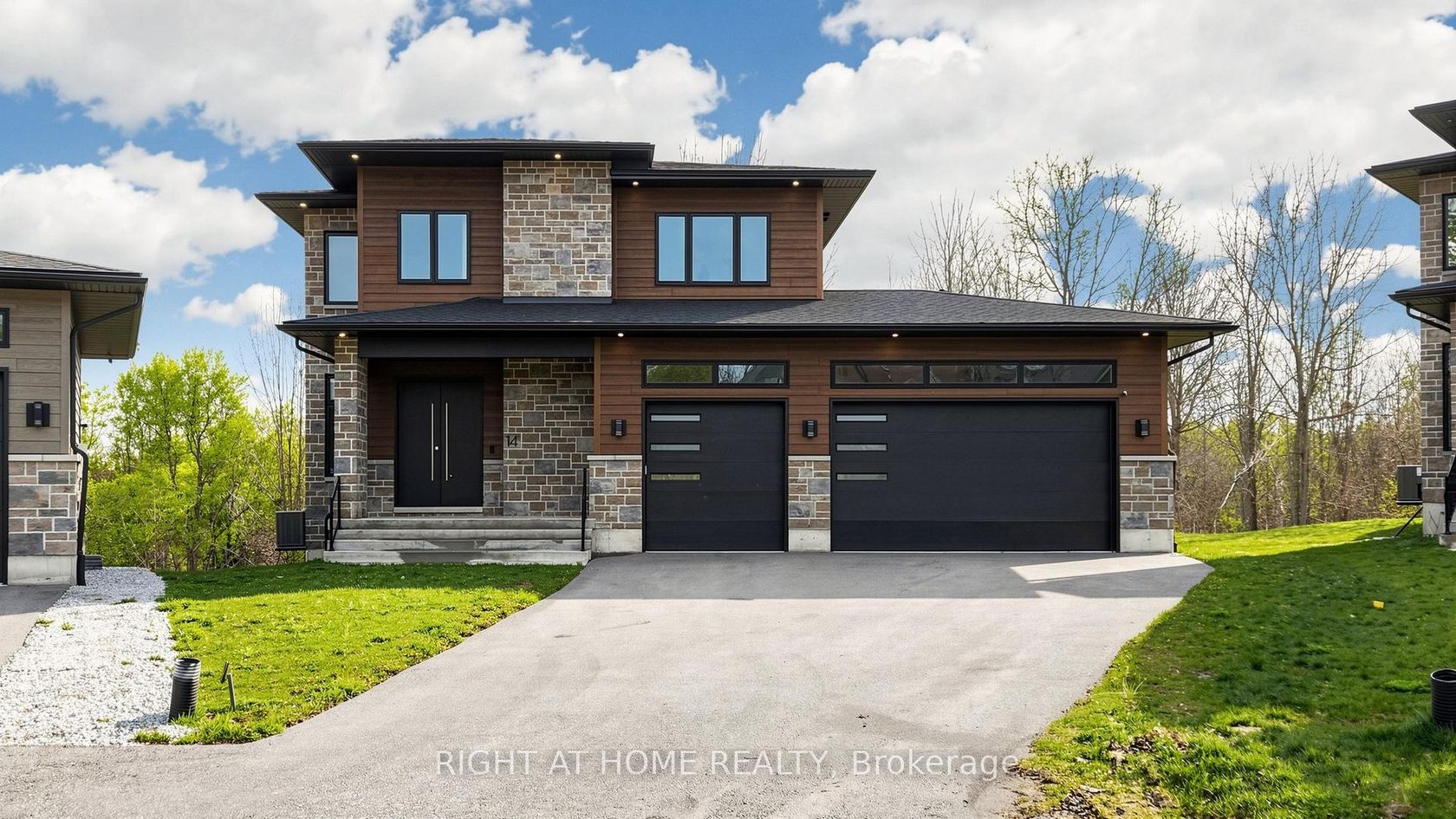 14 Dixon Court, Painswick North, Barrie photo number 2