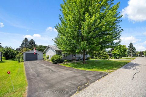 Photo 2 at 17 Kelsey Crescent, Sutton & Jackson's Point, Georgina