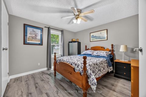 Photo 17 at 17 Kelsey Crescent, Sutton & Jackson's Point, Georgina