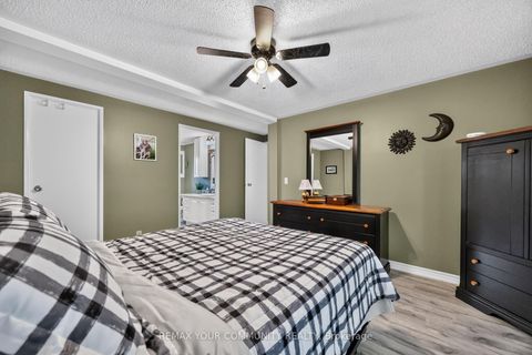 Photo 23 at 17 Kelsey Crescent, Sutton & Jackson's Point, Georgina
