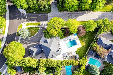 Photo 1 at 8 Beaufort Hills Road, Oak Ridges, Richmond Hill