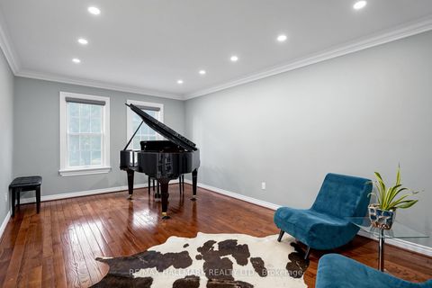 Photo 16 at 8 Beaufort Hills Road, Oak Ridges, Richmond Hill
