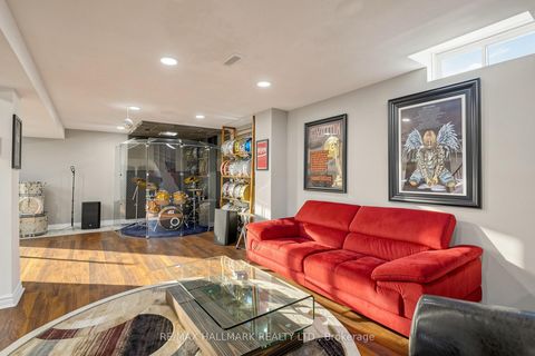 Photo 37 at 8 Beaufort Hills Road, Oak Ridges, Richmond Hill