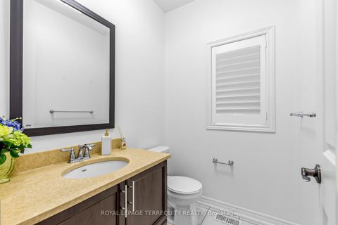 Photo 26 at 44 Headwind Boulevard, Vellore Village, Vaughan