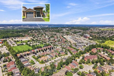 Photo 2 at 4 Lister Drive, Holly, Barrie