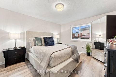 Photo 12 at 4 Lister Drive, Holly, Barrie