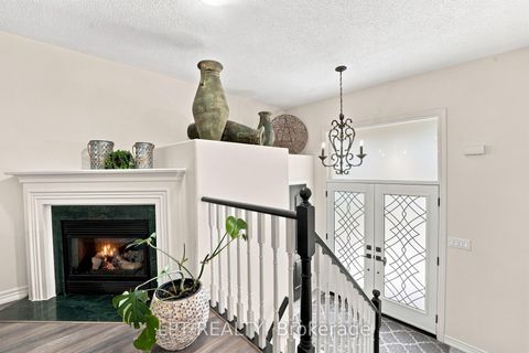 Photo 18 at 4 Lister Drive, Holly, Barrie