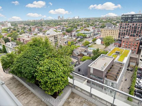 Photo 1 at LPH10 - 525 Adelaide Street W, Waterfront Communities C1, Toronto