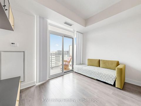 Photo 10 at LPH10 - 525 Adelaide Street W, Waterfront Communities C1, Toronto