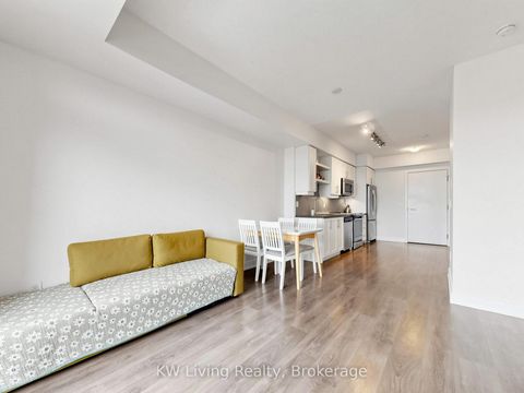 Photo 11 at LPH10 - 525 Adelaide Street W, Waterfront Communities C1, Toronto