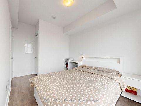 Photo 13 at LPH10 - 525 Adelaide Street W, Waterfront Communities C1, Toronto
