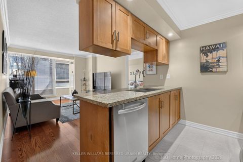 Photo 12 at 339 - 250 Wellington Street W, Waterfront Communities C1, Toronto