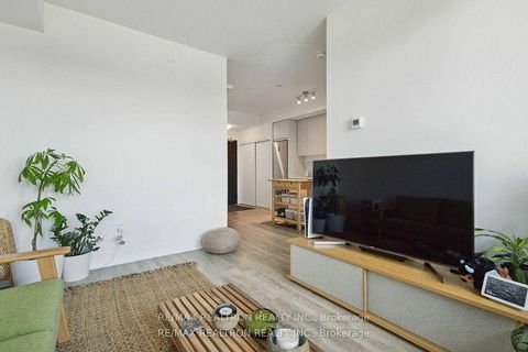 Photo 3 at 315 - 185 Deerfield Road, Central Newmarket, Newmarket
