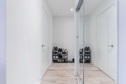 Photo 7 at 3902 - 55 Mercer Street, Waterfront Communities C1, Toronto