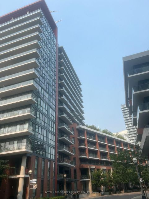Photo 6 at 532 - 50 Bruyeres Mews, Waterfront Communities C1, Toronto