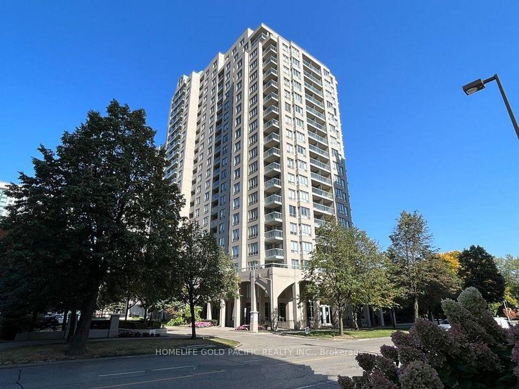 1716 - 28 Empress Avenue, Willowdale East, Toronto photo number 2