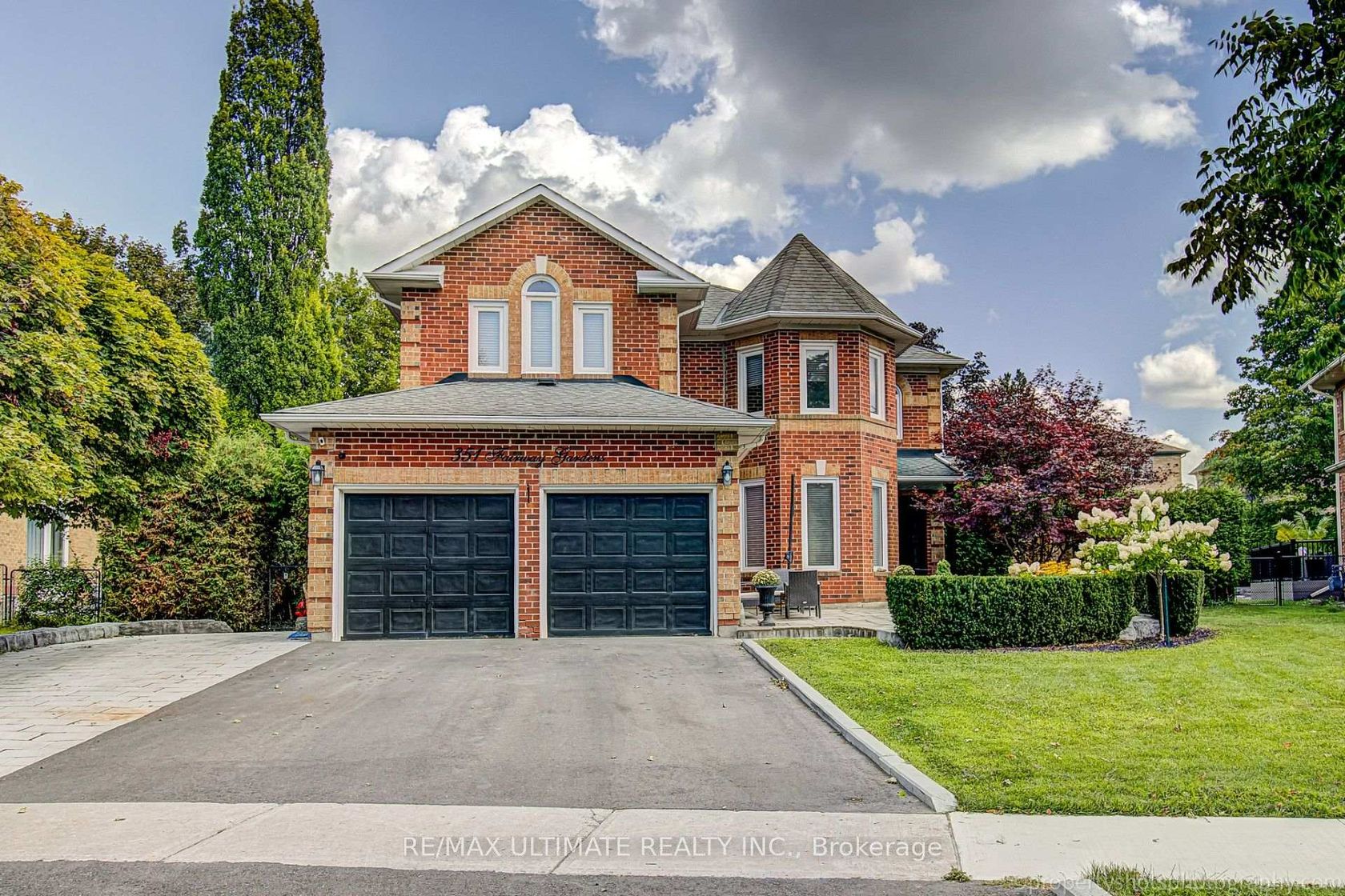 351 Fairway Gardens, Glenway Estates, Newmarket photo 4