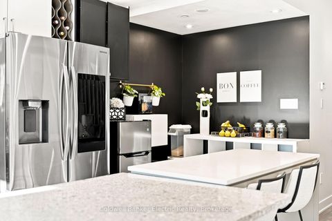 Photo 10 at 42 William Duncan Road, CFB, Toronto
