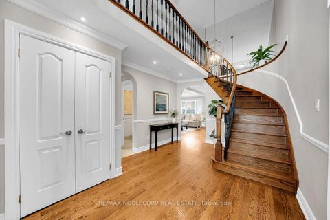 Photo 5 at 3 Castlehill Road, Maple, Vaughan