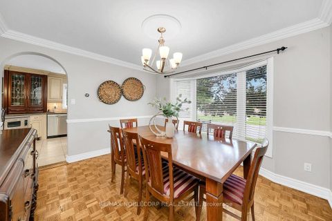 Photo 8 at 3 Castlehill Road, Maple, Vaughan
