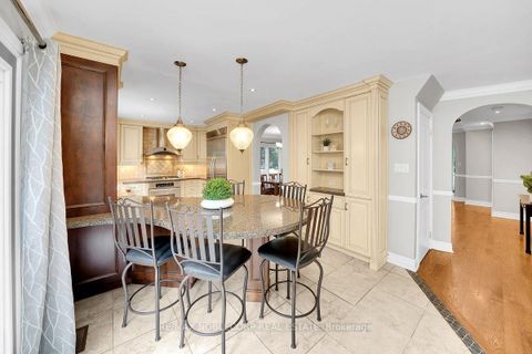 Photo 14 at 3 Castlehill Road, Maple, Vaughan