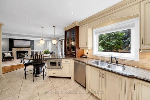 Photo 17 at 3 Castlehill Road, Maple, Vaughan