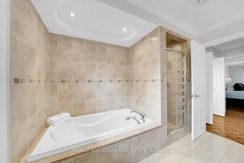 Photo 26 at 3 Castlehill Road, Maple, Vaughan