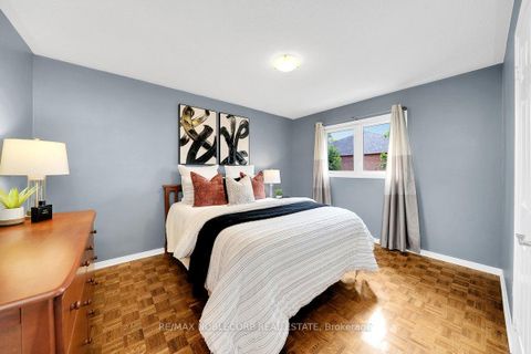 Photo 30 at 3 Castlehill Road, Maple, Vaughan