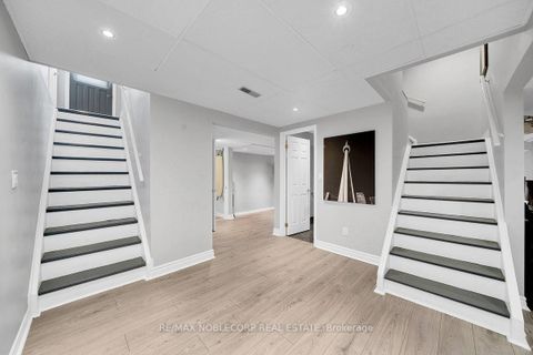 Photo 32 at 3 Castlehill Road, Maple, Vaughan