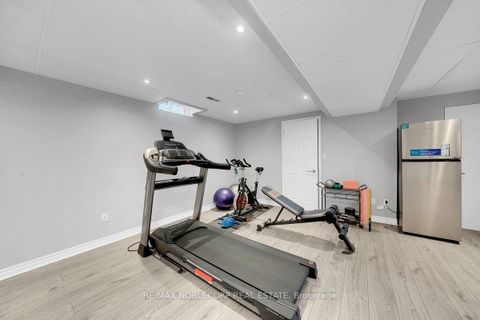 Photo 33 at 3 Castlehill Road, Maple, Vaughan