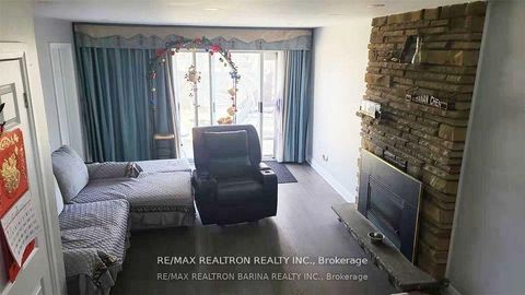 Photo 5 at 157 Darlingside Drive, West Hill, Toronto