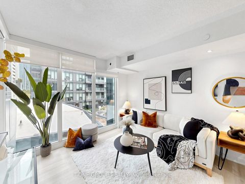 Photo 7 at 309 - 80 Queens Wharf Road, Waterfront Communities C1, Toronto