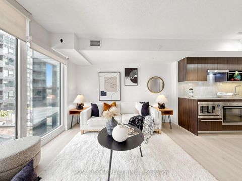 Photo 8 at 309 - 80 Queens Wharf Road, Waterfront Communities C1, Toronto