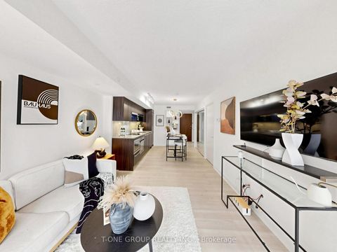 Photo 13 at 309 - 80 Queens Wharf Road, Waterfront Communities C1, Toronto