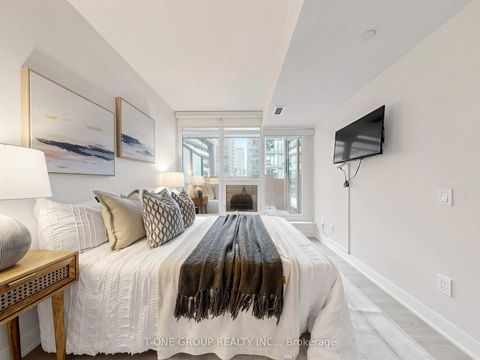 Photo 26 at 309 - 80 Queens Wharf Road, Waterfront Communities C1, Toronto