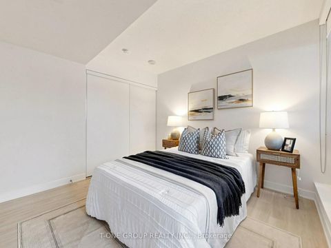 Photo 27 at 309 - 80 Queens Wharf Road, Waterfront Communities C1, Toronto