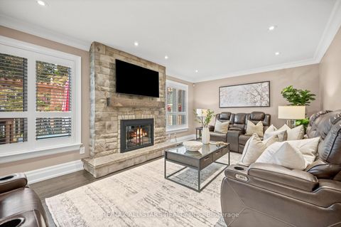Photo 11 at 139 Rhodes Circle, Glenway Estates, Newmarket