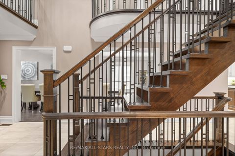 Photo 12 at 139 Rhodes Circle, Glenway Estates, Newmarket