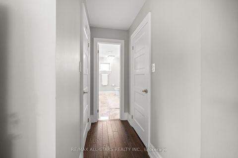 Photo 24 at 139 Rhodes Circle, Glenway Estates, Newmarket