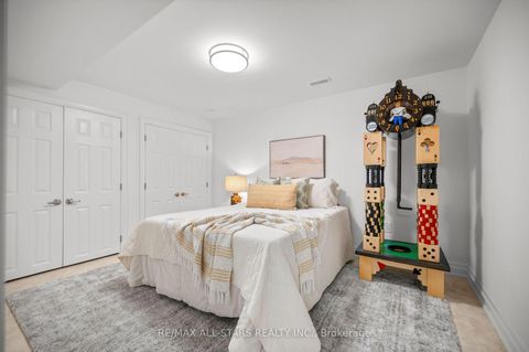 Photo 35 at 139 Rhodes Circle, Glenway Estates, Newmarket