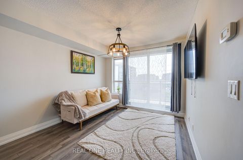 Photo 17 at 707 - 372 Highway 7 E Way, Doncrest, Richmond Hill
