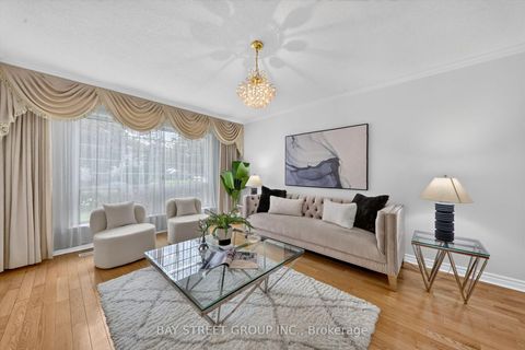 Photo 5 at 95 TINETA Crescent, Malvern West, Toronto